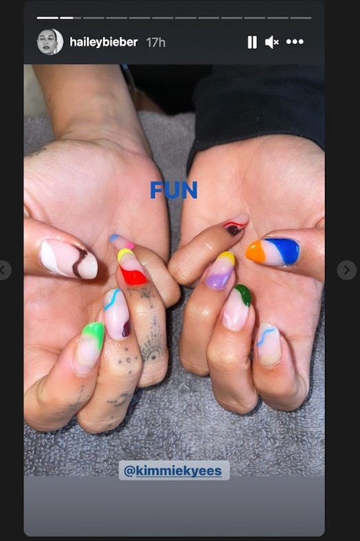 Hailey Bieber multicolored manicure