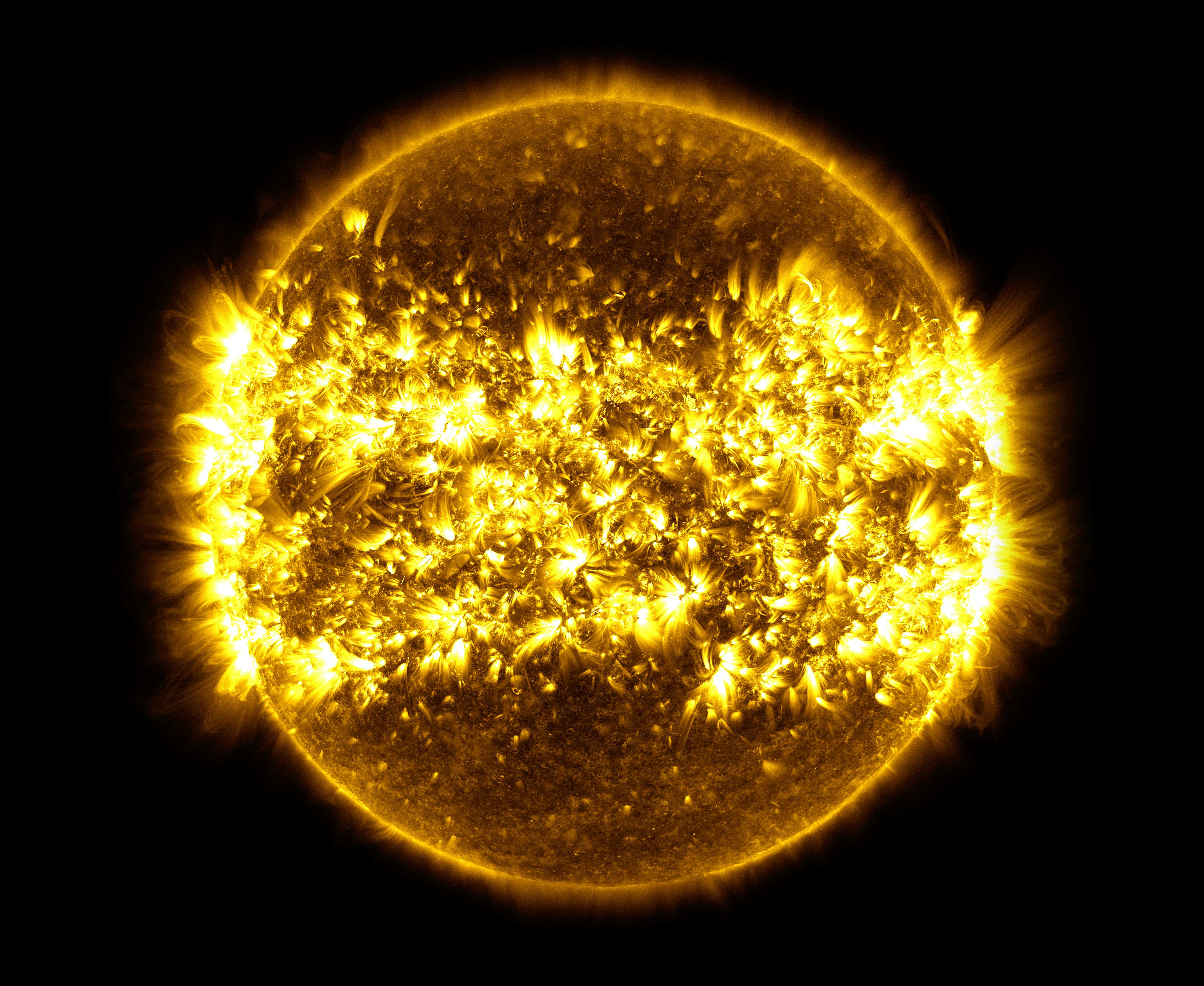 sun corona temperature in kelvin