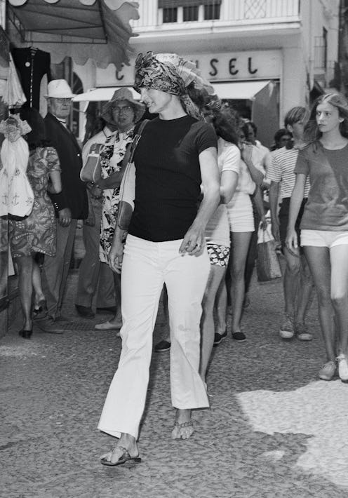 vintage white jeans outfits