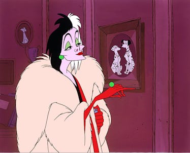 Here's how to order a Cruella De Vil Frappuccino from Starbucks for a Disney-inspired sip.