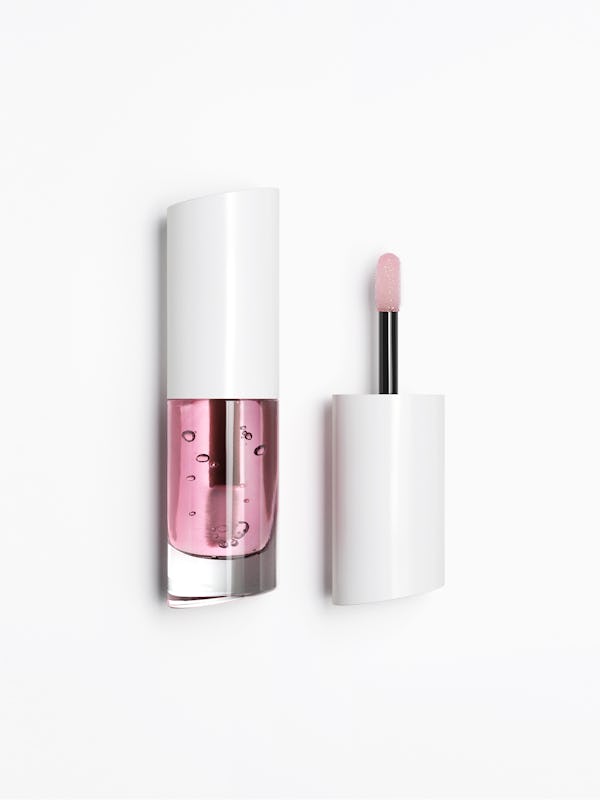 A new lip oil from the Zara Beauty collection.