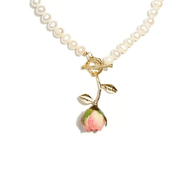 Bella Rosa Rosebud and Freshwater Pearl Choker Necklace