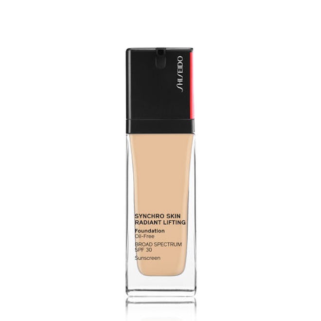 Synchro Skin Radiant Lifting Foundation