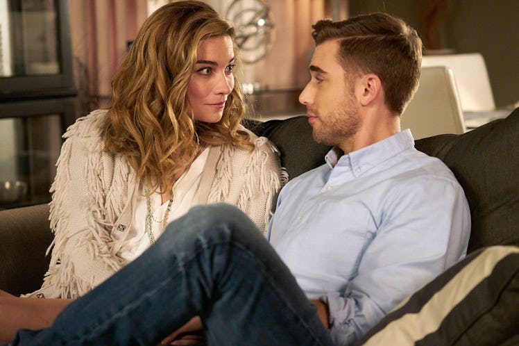Annie Murphy as Alexis and Dustin Milligan as Ted in Schitt's Creek.