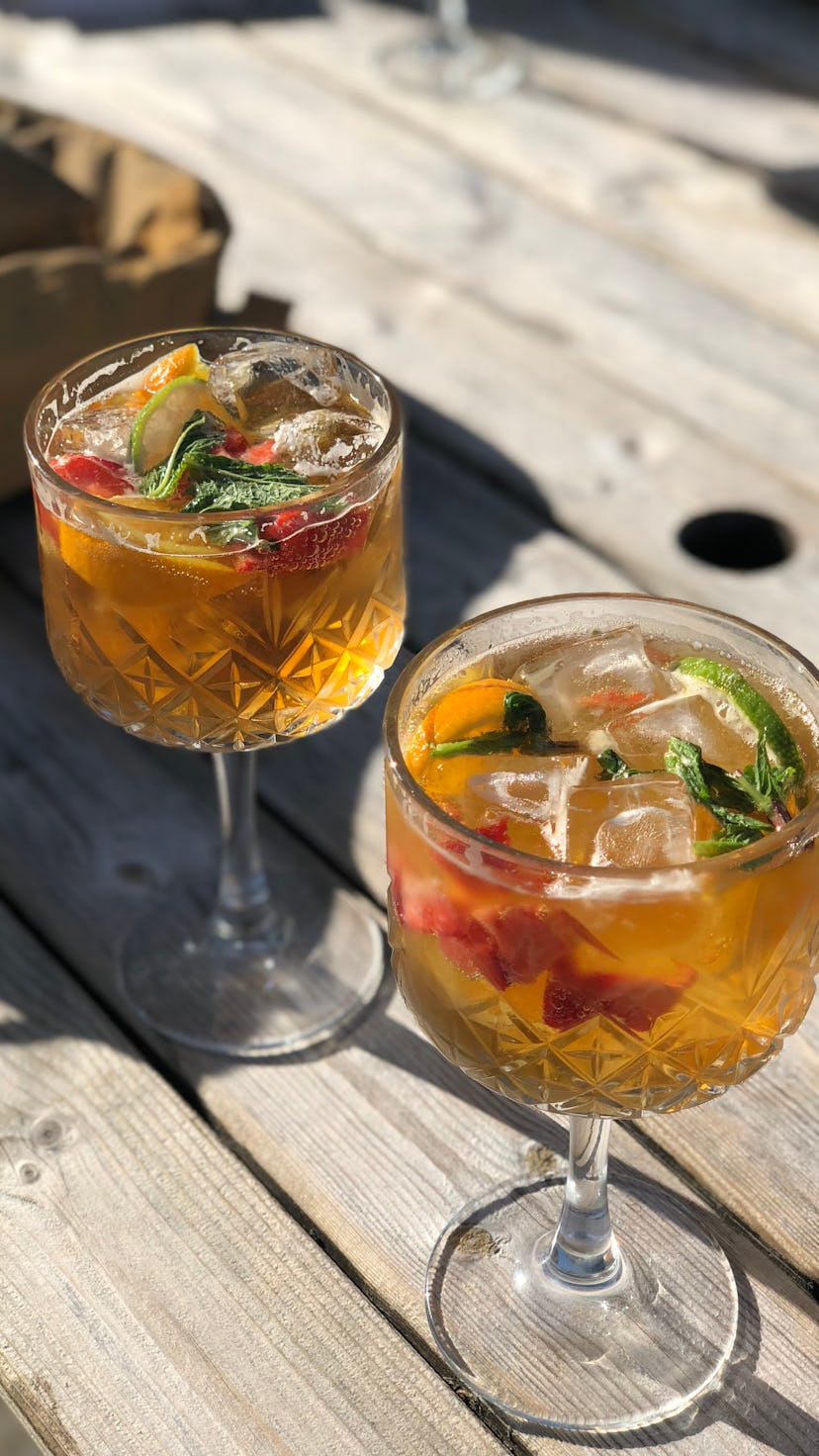 Pimm's Cups summer cocktails and spritzes