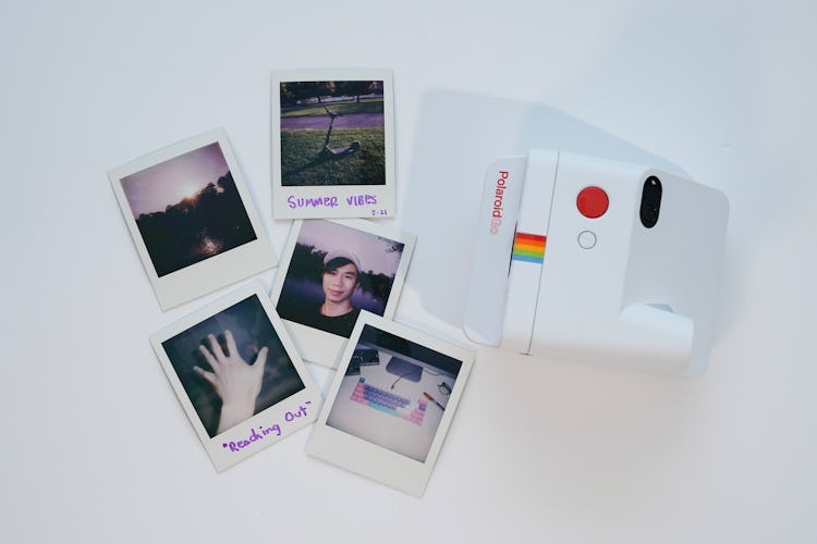 Polaroid Go review: mini Go film sample photo prints