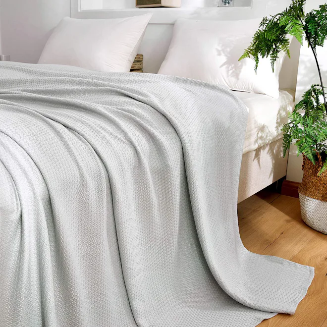 The 10 Best Summer Blankets To Keep You Cool All Night The 10 best summer blankets to keep you cool all night