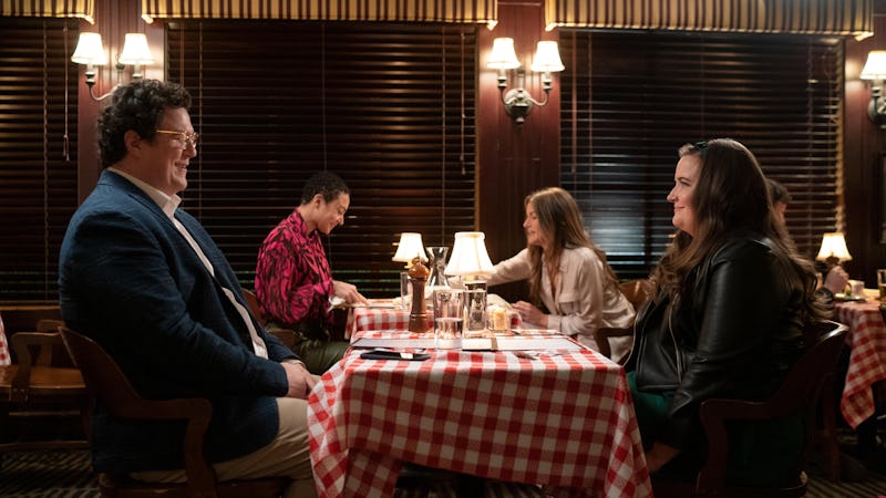 Annie (Aidy Bryant) and Will (Cameron Britton) on Shrill Season 3.