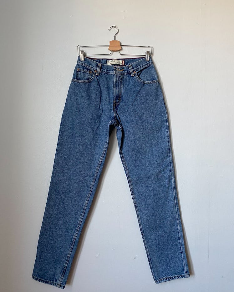 Vintage Levi's 550 in Dark Wash