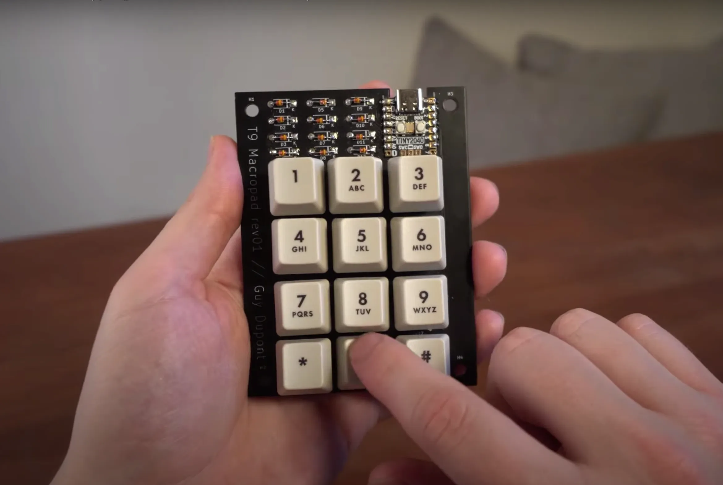 A YouTuber resurrected T9 word with this DIY mini keyboard