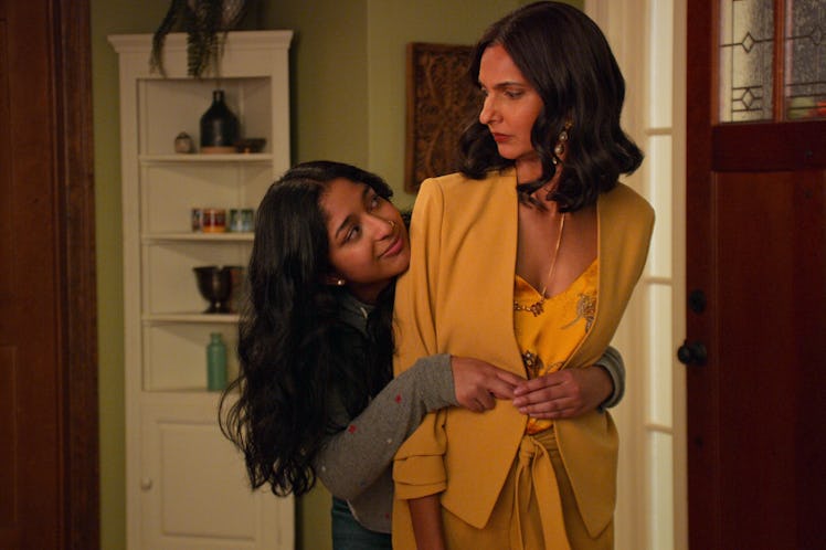 Maitreyi Ramakrishnan as Devi and Poorna Jagannathan as her mom in 'Never Have I Ever' Season 2
