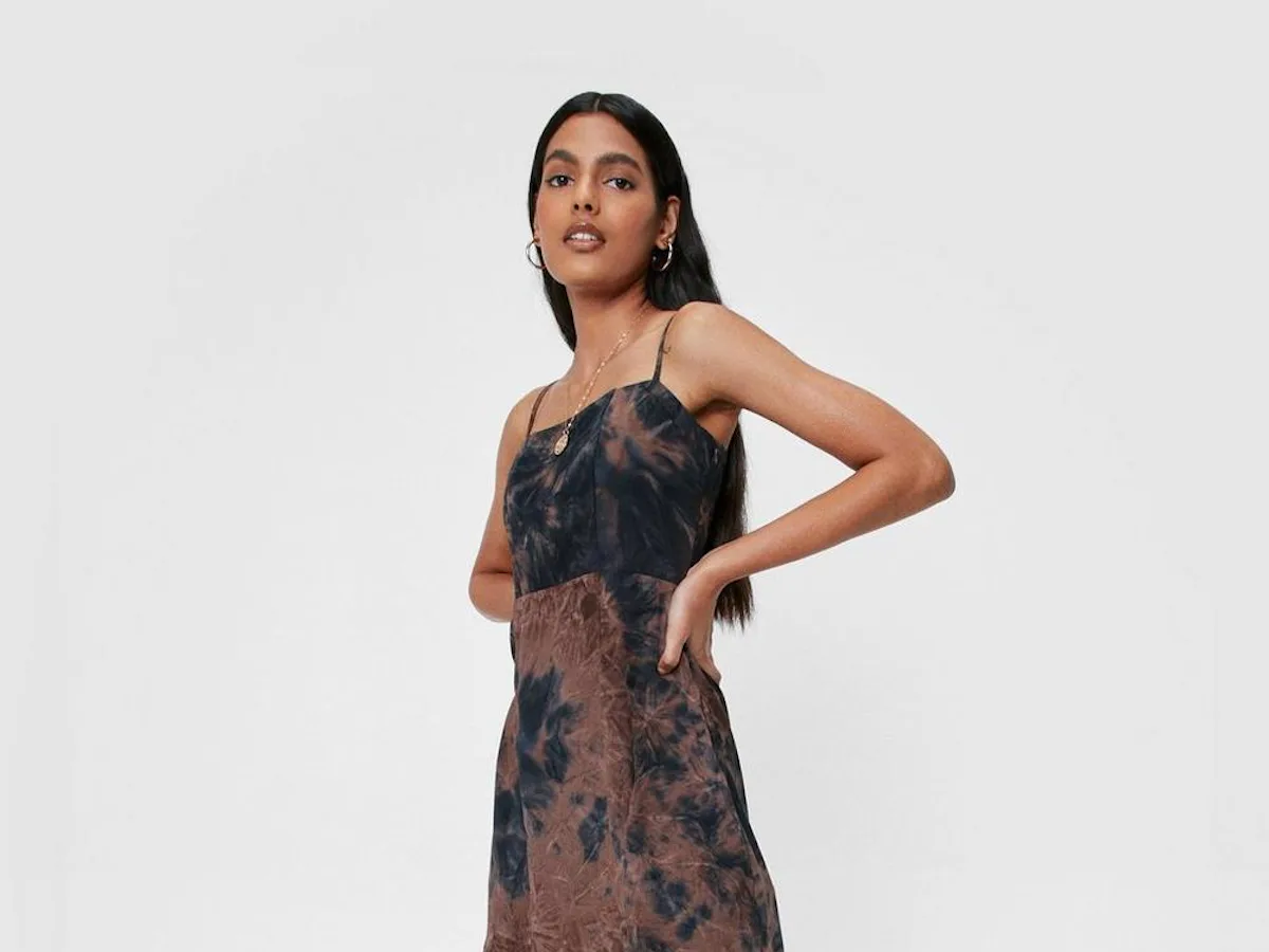 Tie-Dye Dresses To Shop & Replace Your Favorite Tie-Dye Sweatsuit Tie-Dye Dresses To Shop & Replace Your Favorite Tie-Dye Sweatsuit