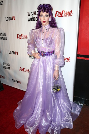 Violet Chachki in pin-up style in a purple tulle dress t the Drag Race Season 7 premiere