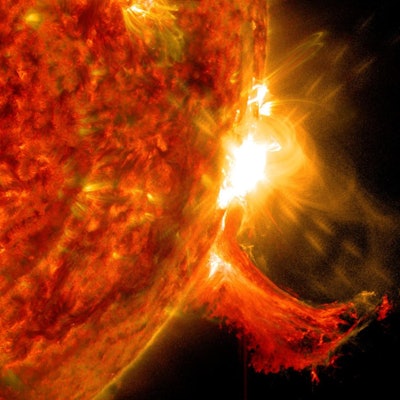 Mid-level solar flare
