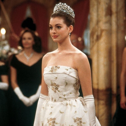Anne Hathaway as Mia Thermopolis in 'The Princess Diaries', used to inspired your princess captions ...