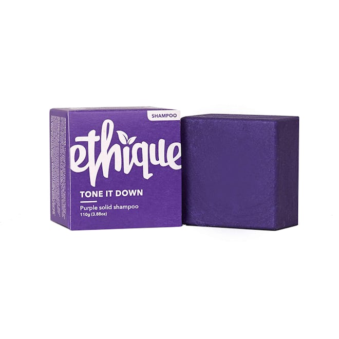This toning shampoo bar is one of the best shampoos for highlights and comes in plastic-free packagi...
