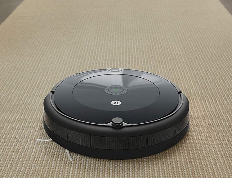 iRobot Roomba 692 Robot Vacuum