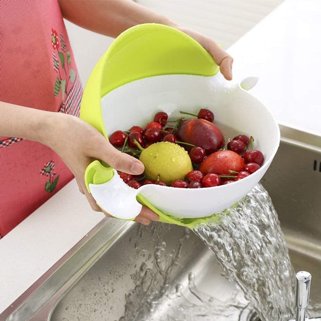 CHICHIC 2-in-1 Strainer and Bowl Set