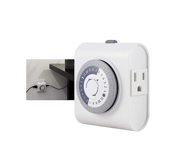 GE 24-Hour Heavy Duty Indoor Plug-in Mechanical Timer