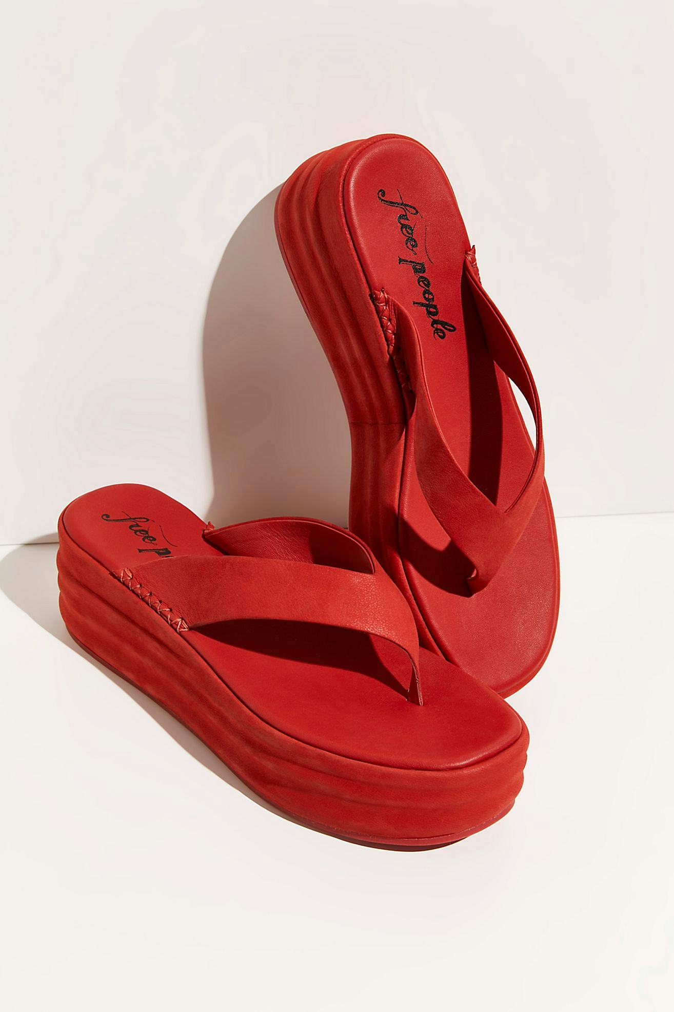 The Best Chunky & Platform FlipFlops For A Y2K Fashion Summer