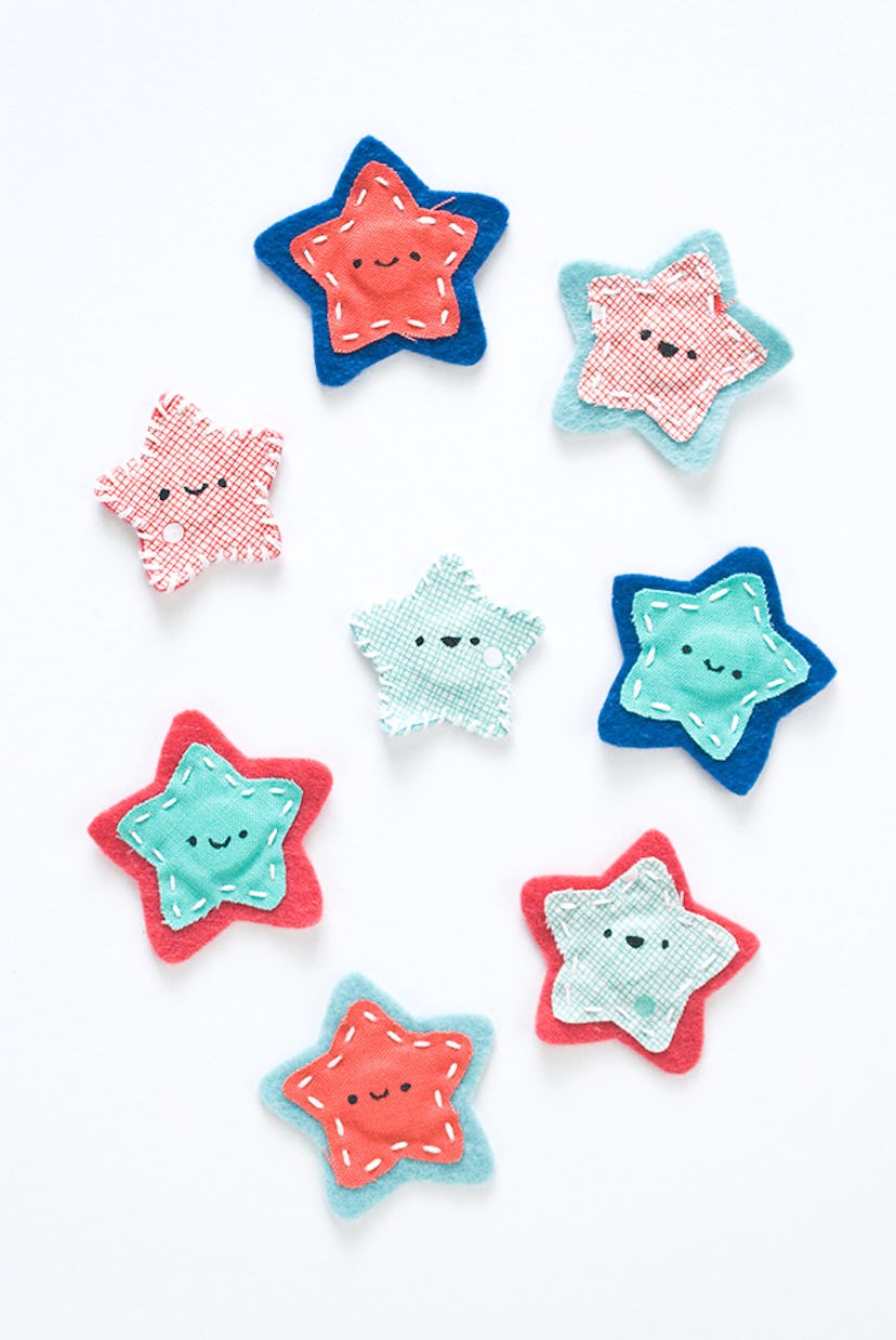 Smiling star magnets are a fun 4th of July craft for kids to enjoy.