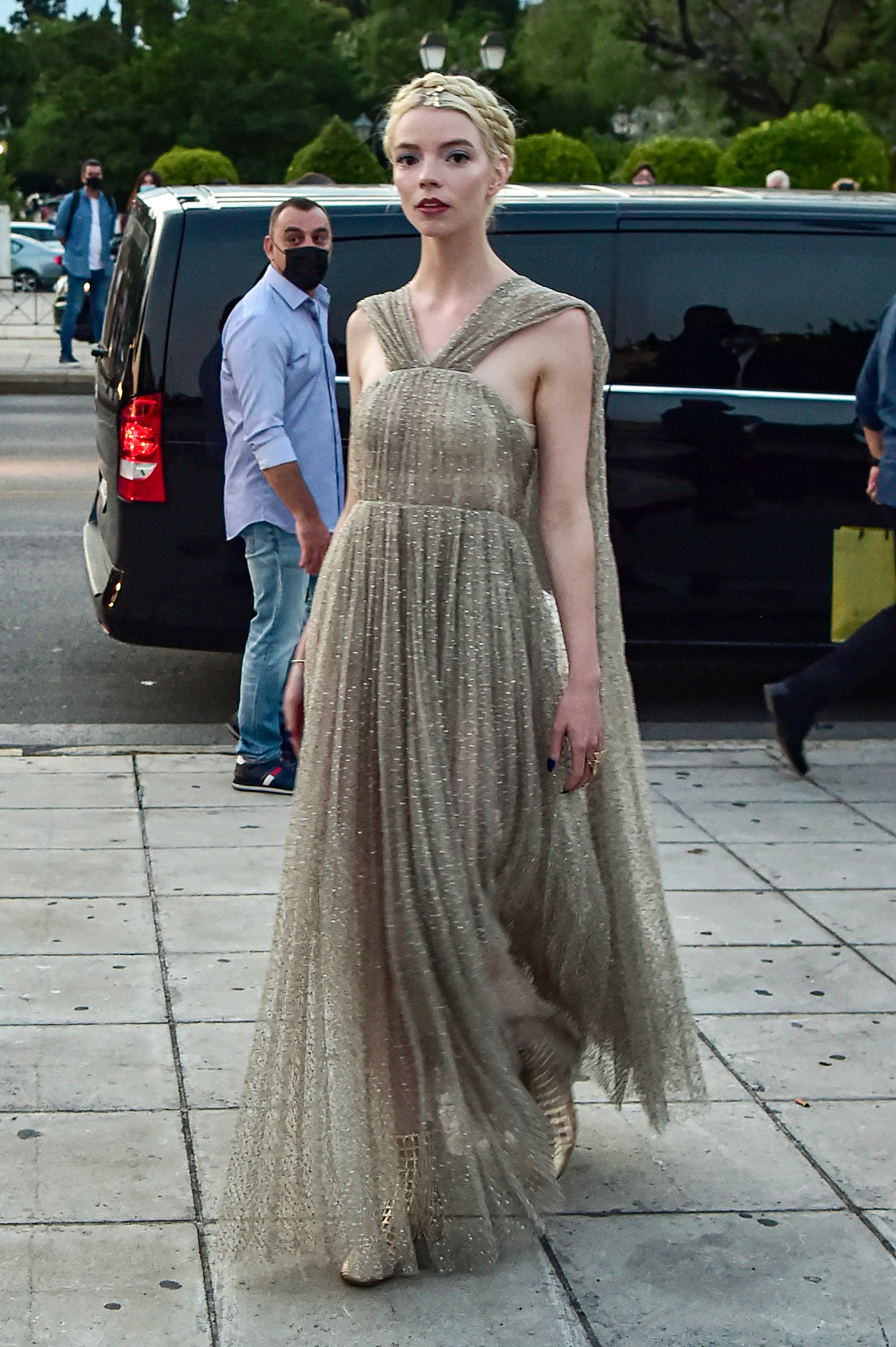 A Closer Look at Anya TaylorJoys Custom Dior Golden Globes Gown  Vogue