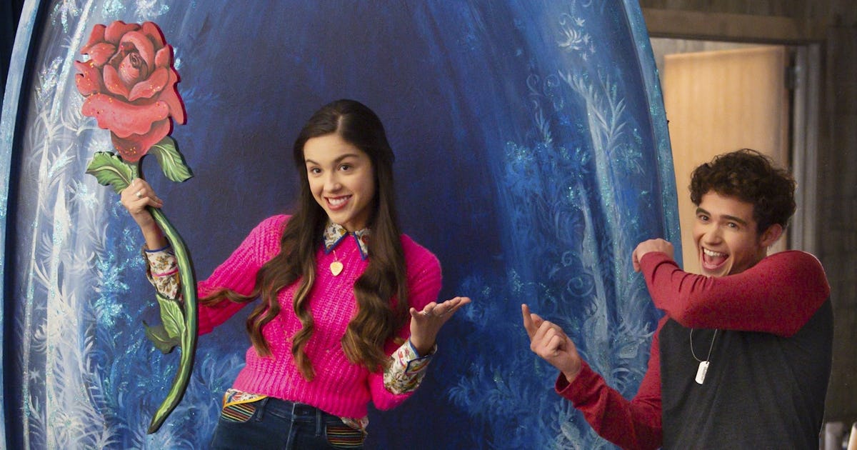 Olivia Rodrigo's "The Rose Song" Debuted On 'HSMTMTS' Season 2