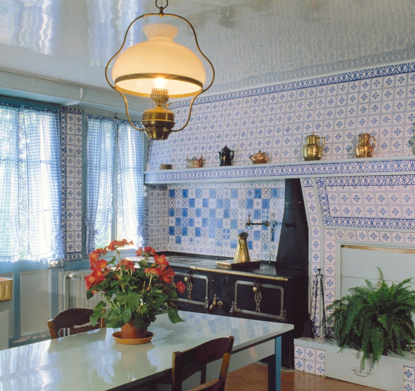 Claude Monet's Giverny kitchen shows a creative way to use tile.
