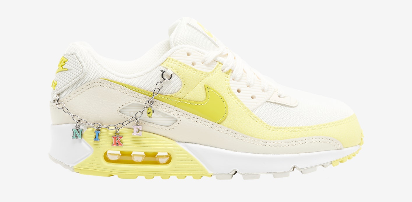 yellow nike air max with chain