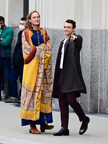 Todd Almond and Thomas Doherty on the set of Gossip Girl