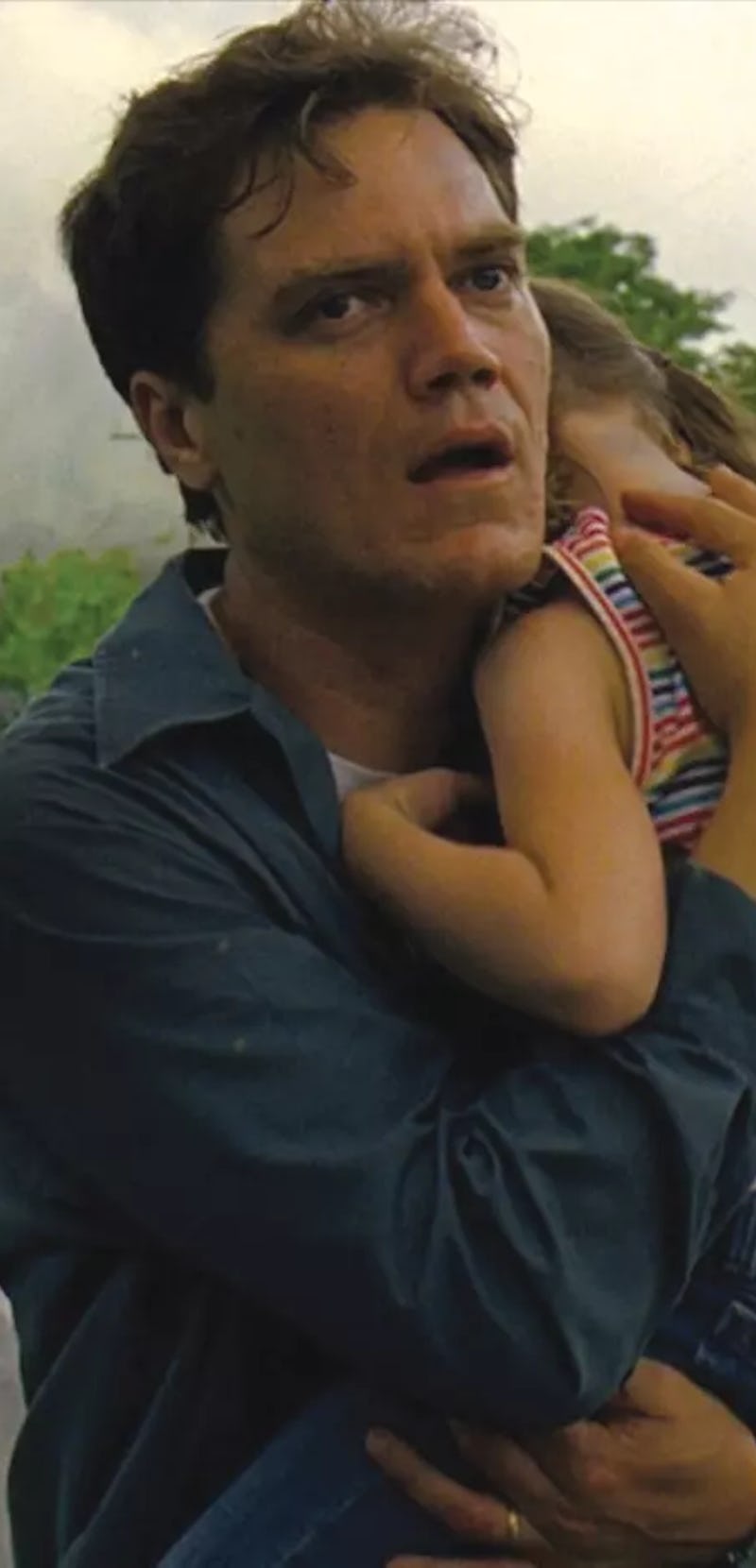 michael shannon holding daughter in take shelter