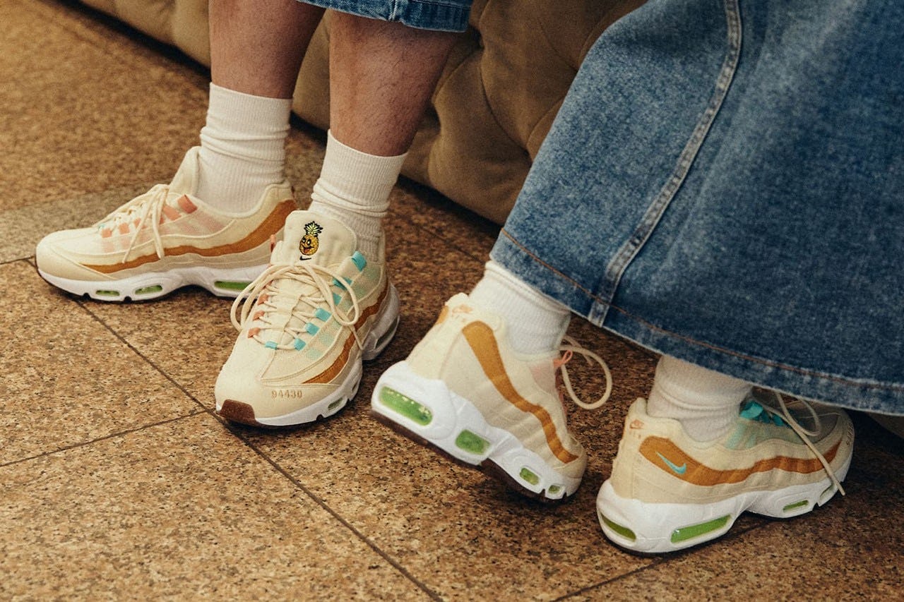 happy pineapple air max 95