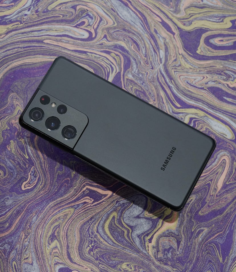 Samsung Galaxy S21 Ultra 5G Android phone review with quad cameras