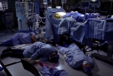 The doctors passed out after being exposed to a woman with toxic blood on 'Grey's Anatomy.'