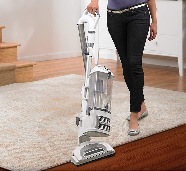 Shark Navigator Lift-Away Professional Bagless Upright Vacuum