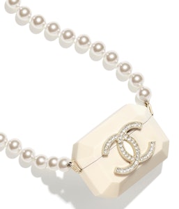 Chanel designed a $2,700 AirPods case that's also a... pearl necklace