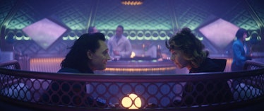 Tom Hiddleston and Sophia Di Martino on the train in Loki Episode 3