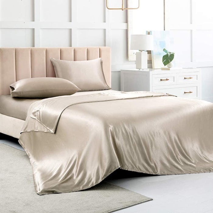 Luxbedding Satin Sheet Set (3-Piece)