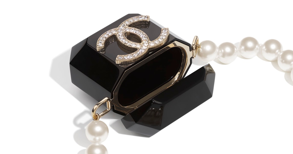 CHANEL Resin Crystal Pearl Airpods Pro Holder Necklace Black Pearly White  967737