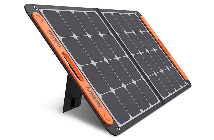 Jackery SolarSaga 100W Portable Solar Panel