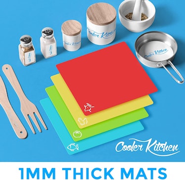Flexible Plastic Cutting Mats With Food Icons