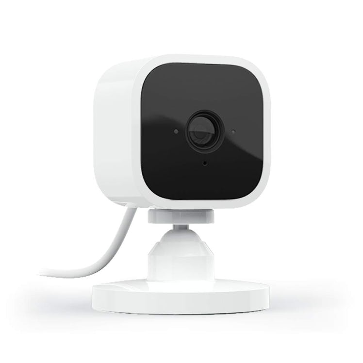 Blink Mini – Compact indoor plug-in smart security camera