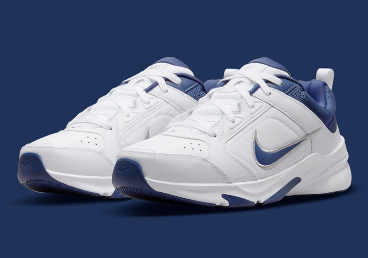 ZuidAmerika ~ kant kassa Nike's Air Monarch IV, the quintessential dad shoe, is getting an update
