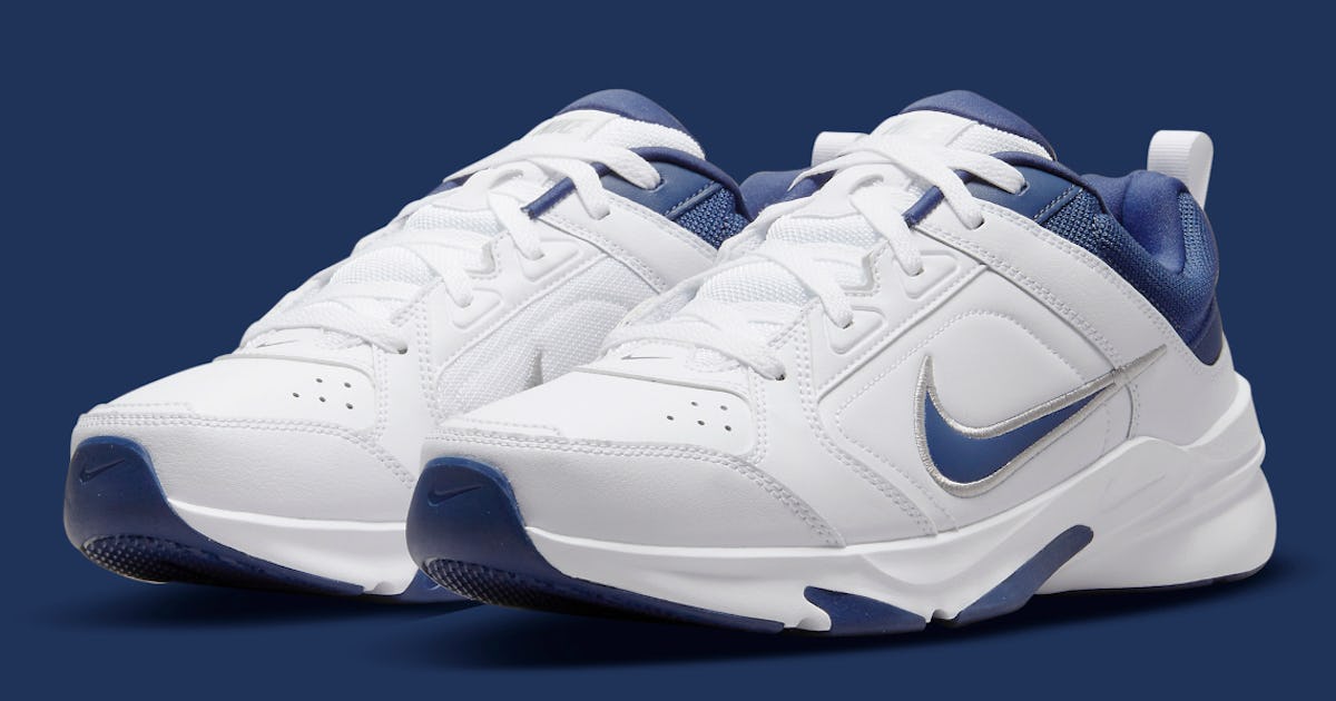 Nike monarch deals history
