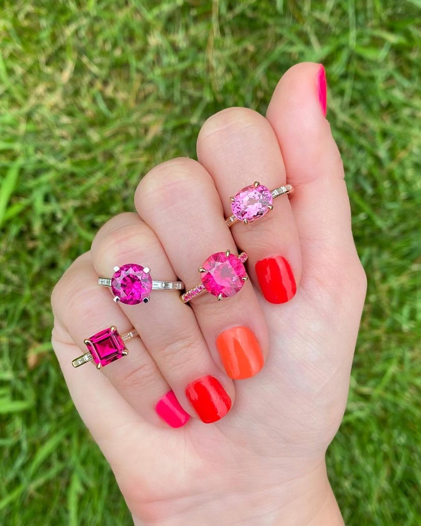 Pink engagement rings were a ‘90s favorite and they’re officially back. Favorites ahead.