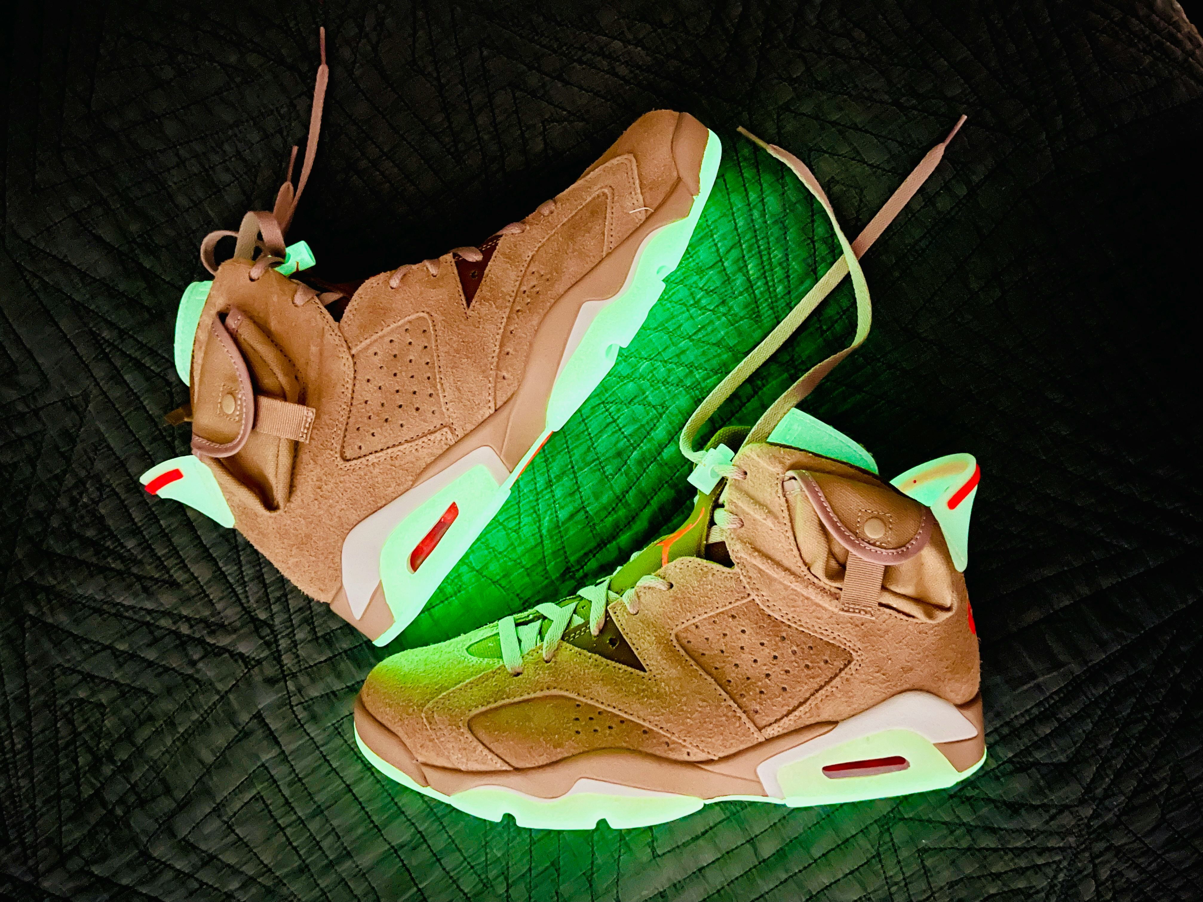 travis scott jordan 6 british khaki glow