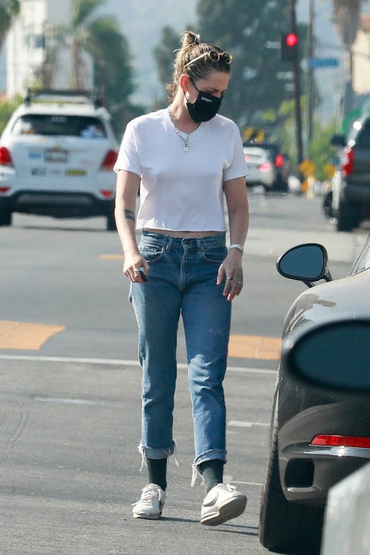 Kristen Stewart wearing jeans.