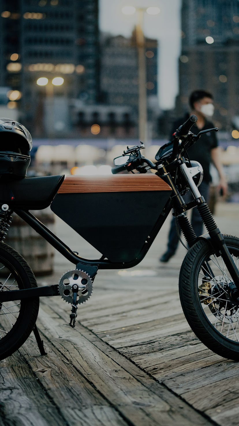 A side view of the Onyx RCR.