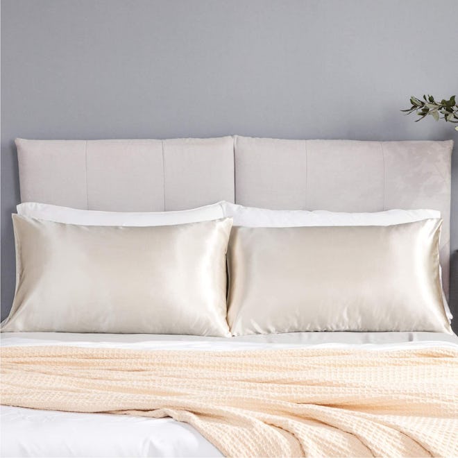 Bedsure Satin Silky Pillowcases (2-Pack)