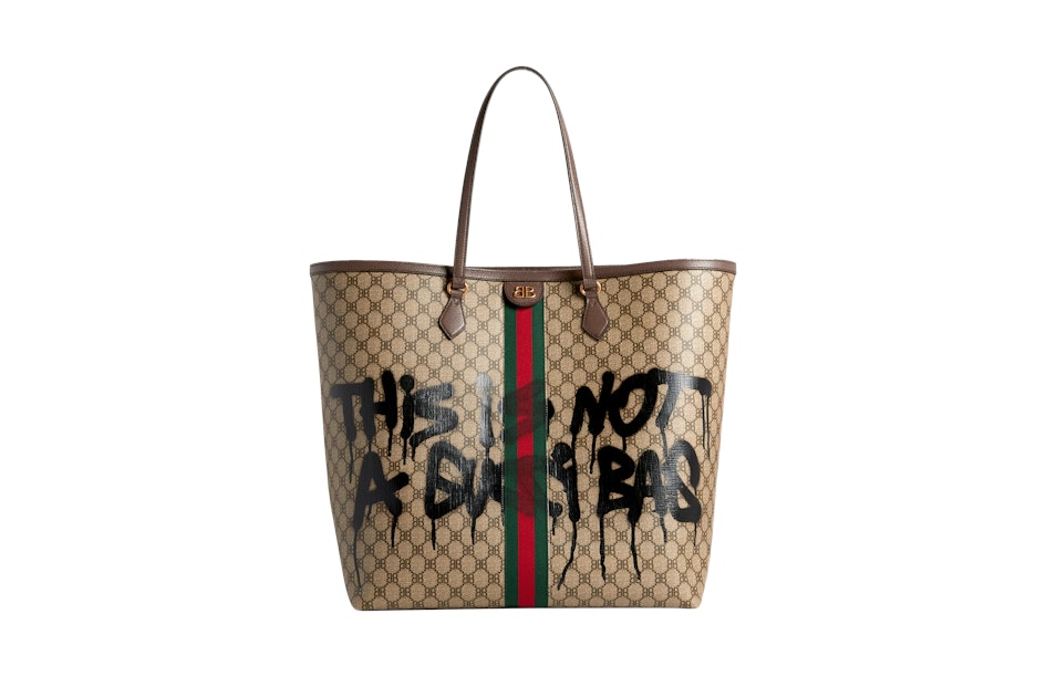 Gucci is selling a $3100 plastic, top-handle bag that looks like a vintage  lunch-box. Any takers? - Luxurylaunches